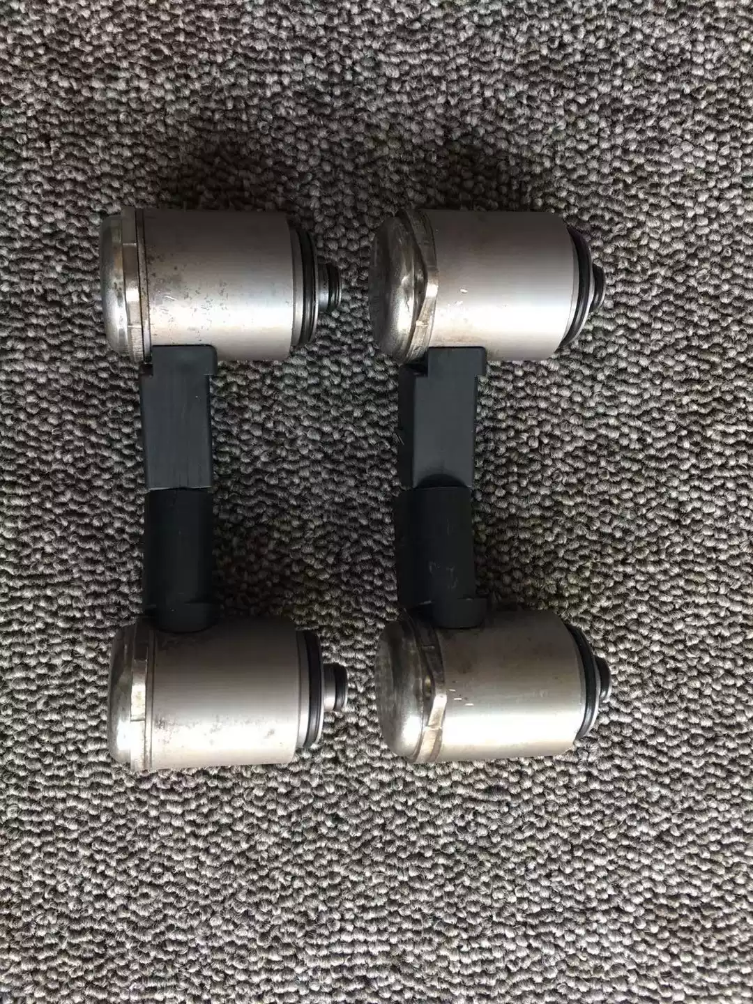 Applicable to Audi A4 A5 A6 A8 Q5 Q7 B6 B7 B8D3D4 Direction machine Solenoid valve Direction machine sensing