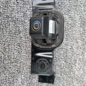 Suitable for 10 to 15 years old Toyota 13th generation Crown reversing camera New Reiz rear view camera car removal parts