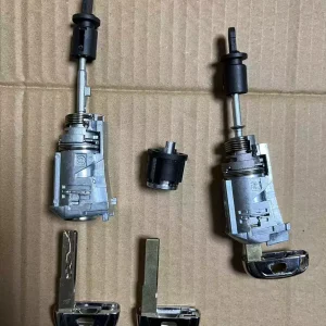 Audi A6LA4LQ5C 7B8a6a4q5 door lock cylinder whole car lock cylinder glove box lock cylinder small key