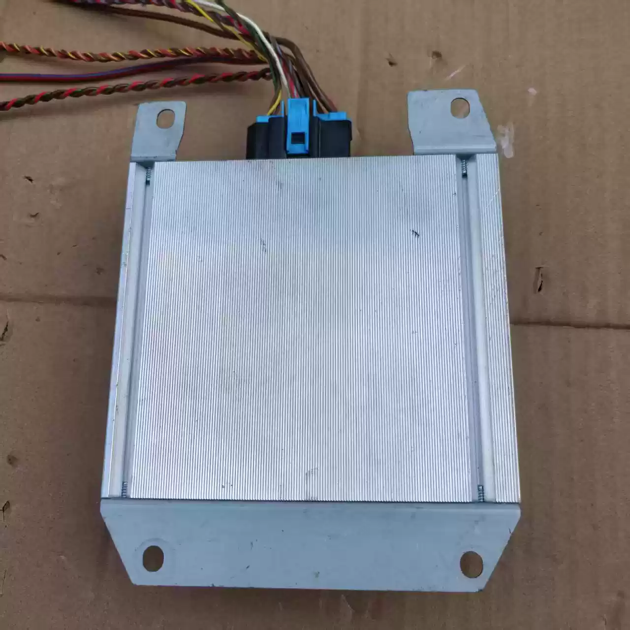 Audi A4 amplifier Harman Karton original car-removal parts