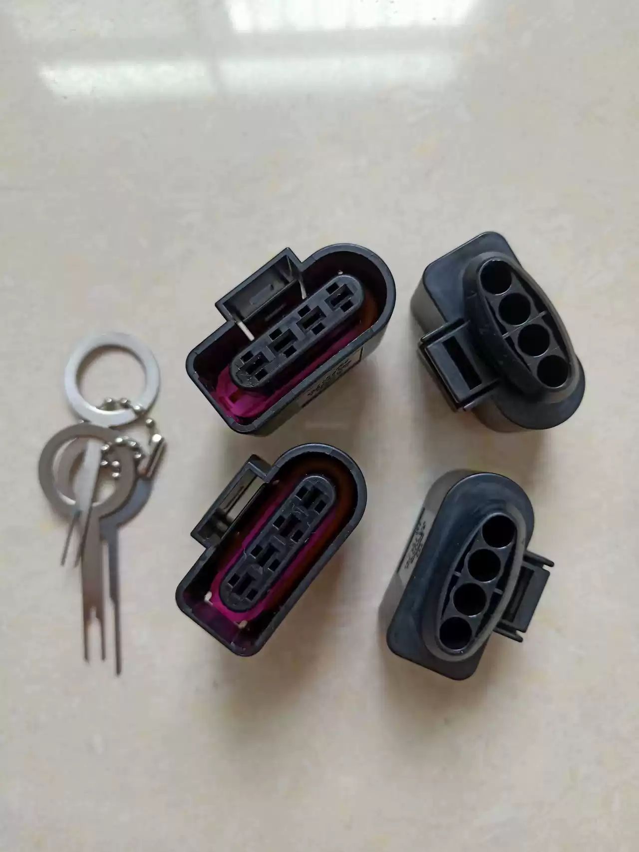 Original Audi A4L Q5 A6L A5 TT Q7A8 Ignition coil plug clip high-voltage pack snap connector