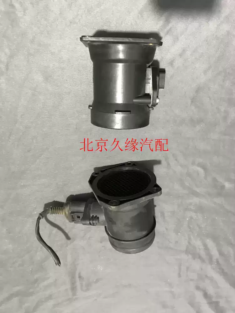 Passat Volkswagen Passat B5 new and old Lingyu air flow intake sensor gauge original car-removal parts - Image 4