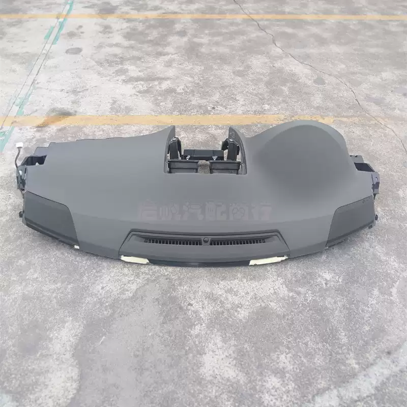 Suitable for classic Toyota Camry instrument desk original car-removal parts