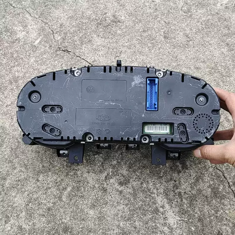 Adapt to Volkswagen Golf 6 instrument assembly, original instrument cluster, odometer, speedometer, original car-removal parts - Image 3