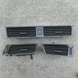 Adapt to Volkswagen Bora Air Outlet Assembly Bora Legend Air Conditioner Air Conditioner Assembly Original car-removal parts