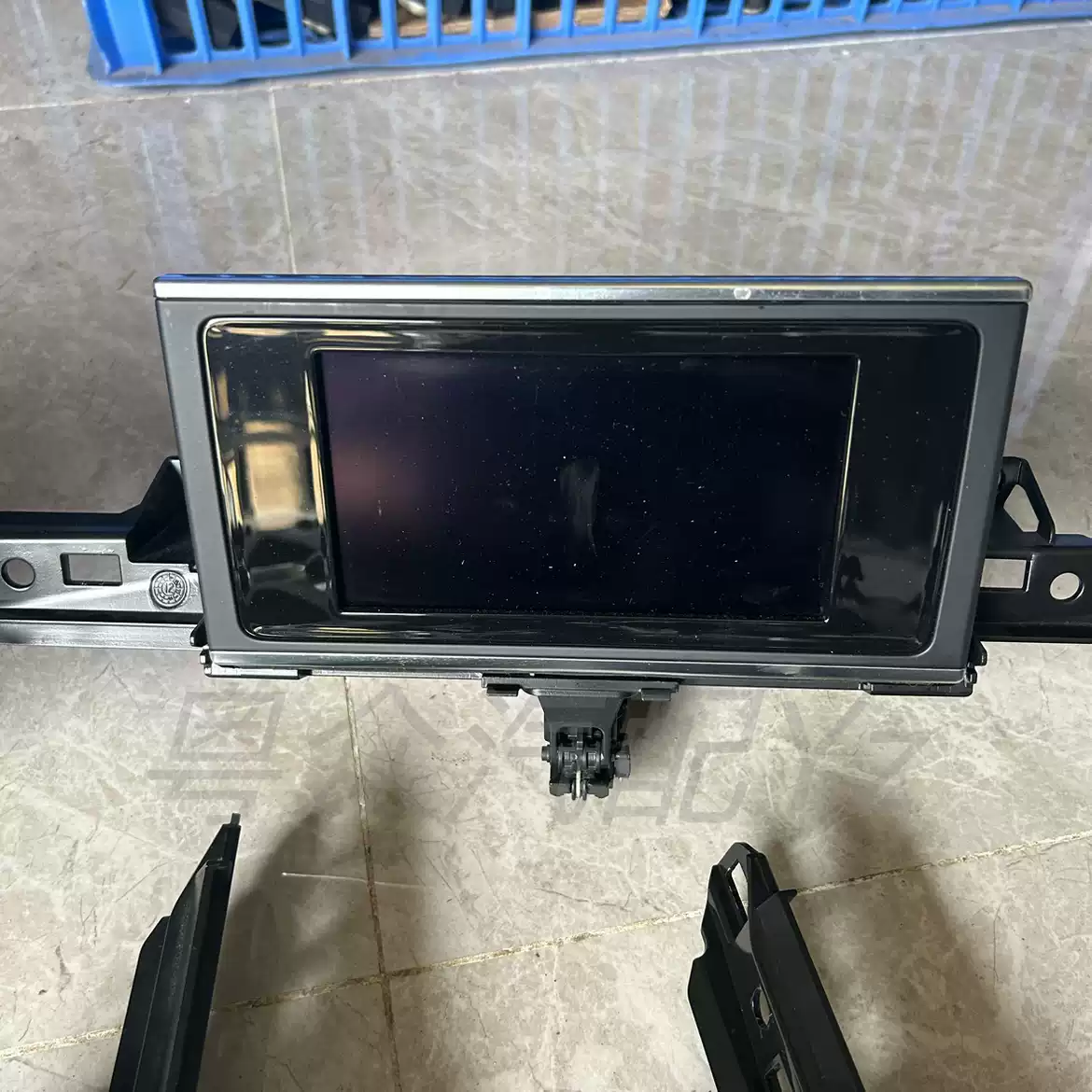 Audi A6A7C7 display lifter center center control screen lift rack center control bracket display bracket small accessories - Image 3