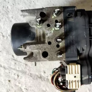 Suitable for Toyota 12th generation Crown ABS pump anti-lock brake control abs pump model 3W original demolition parts