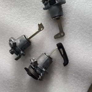 Suitable for BMW HU100R training lock, original car-removal parts, appearance, serious damage, key can be turned without lack of shrapnel