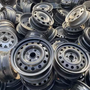 Second-hand wheel rims, iron dismantling steel rings, 12, 13, 14, 15, 16-inch pickup truck, 80% of the full size, free of postage.