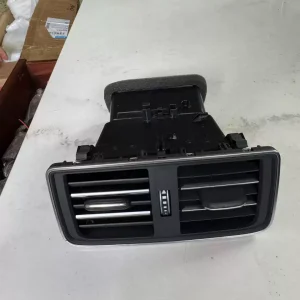 Q5L rear exhaust outlet original car dismantling parts can be disassembled separately. Specific price consultation customer service