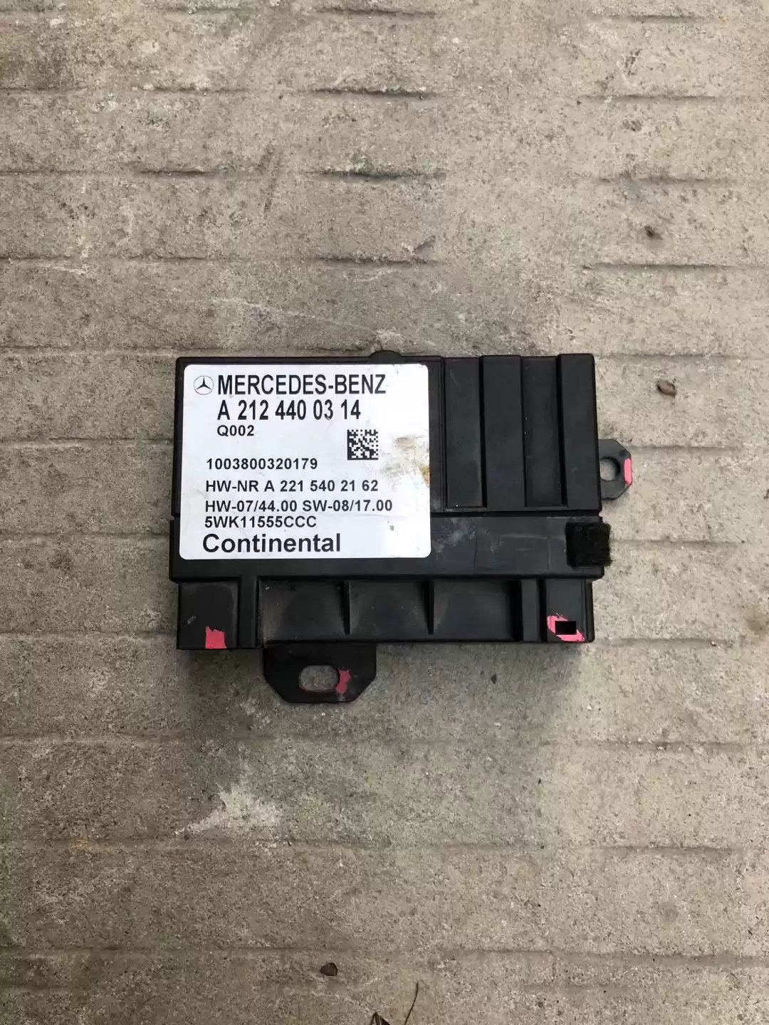 Suitable for Mercedes-Benz C-Class E-Class fuel pump computer C180C200C260E300 E280L module GLK350 Zhonggu 4 - Image 3