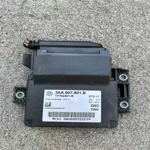 Adapt to Volkswagen Tiguan electronic handbrake module assembly parking system control computer assembly original disassembly parts