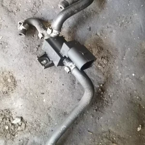 Audi A6L (model year 05-11) 2.0T turbocharger solenoid valve original car disassembly and reuse parts