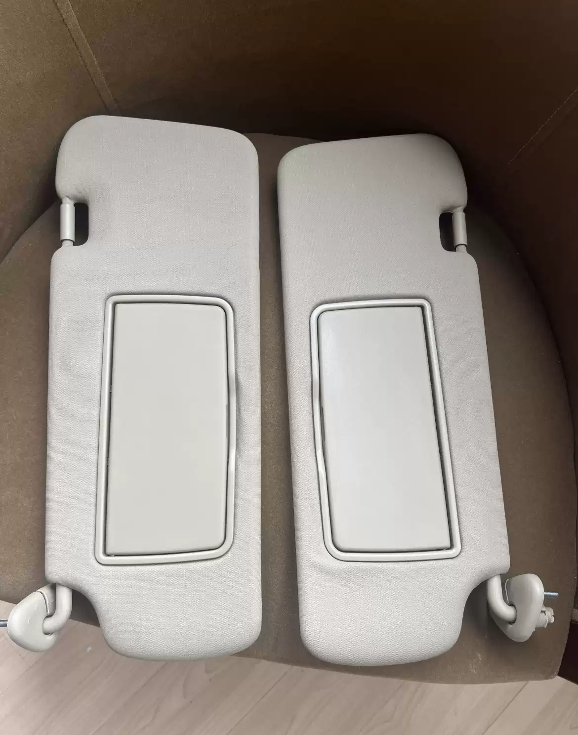 07-11 Honda CRV sun visor with cosmetic mirror assembly sun visor original car dismantling parts - Image 3