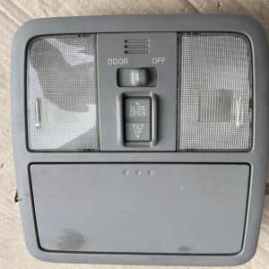 Suitable for Toyota Rongfang RAV4 sunroof switch Interior dome light Reading light Glasses box assembly Removal parts