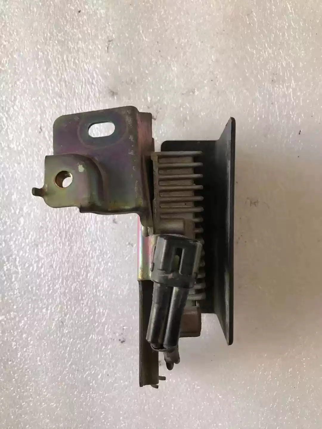 Adapted Toyota Reiz Lexus fuel pump resistor 23080-31040 pure original car parts non-modified - Image 3