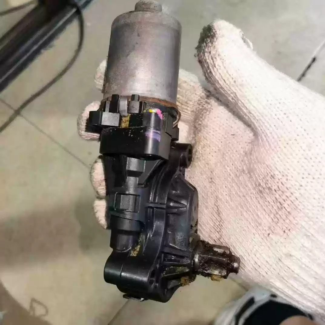 Suitable for Toyota Reiz driver and passenger seat electric motor car-removal parts