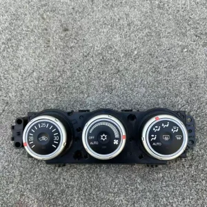 Adapt to Mitsubishi Wingshen air conditioning switch panel assembly heating and cooling control panel Original authentic car-removal parts