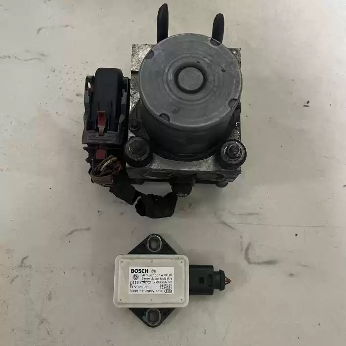 Suitable for Audi A6LC6 ABS pump assembly brake pump 4F0 614 517K T H and other tail numbers