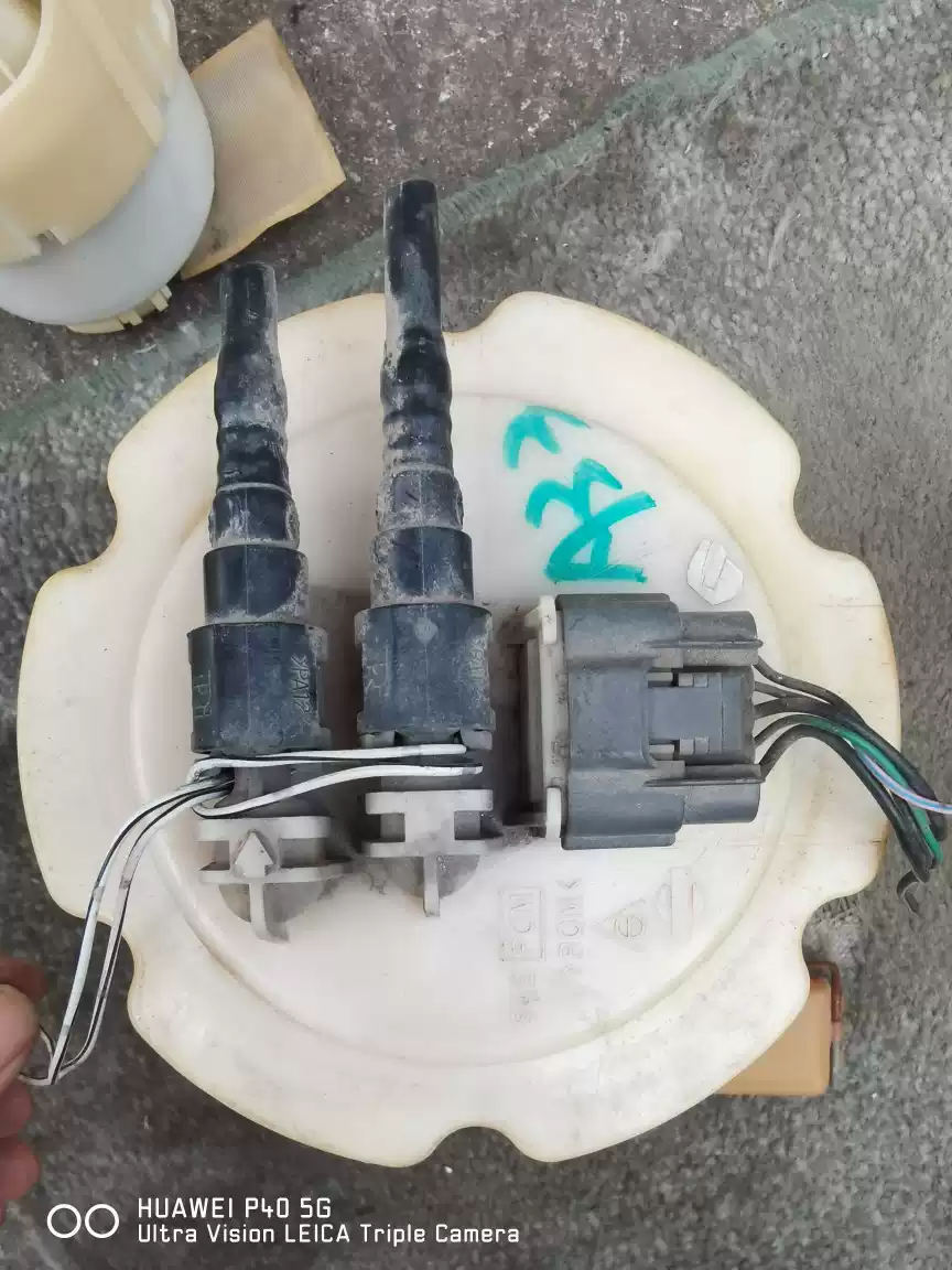 Old Nissan Style A33 A32 oil pump assembly fuel pump gasoline pump pump core oil pump original