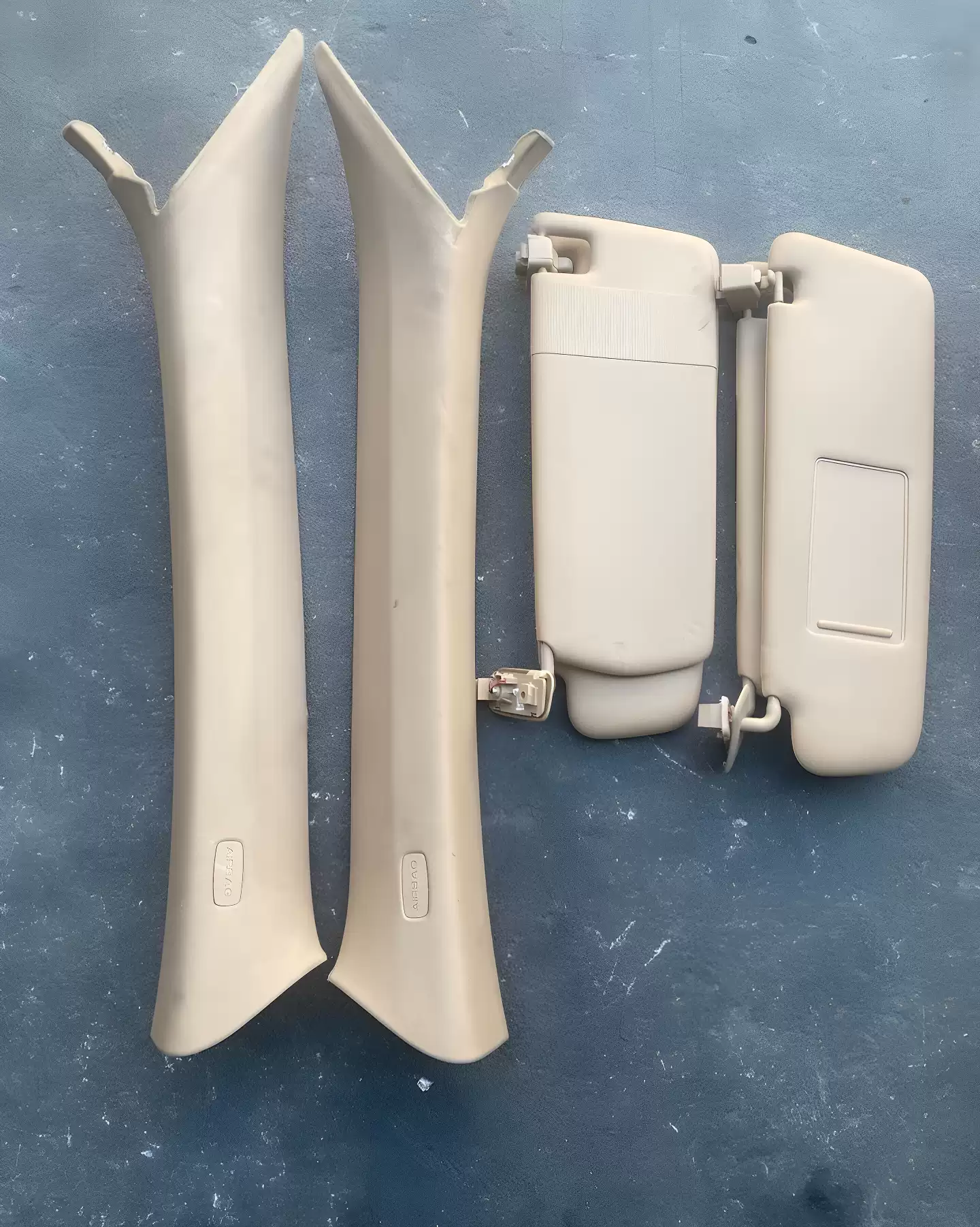 12 Cayenne A-pillar trim panel sun visor beige pair of original factory demolition parts - Image 4