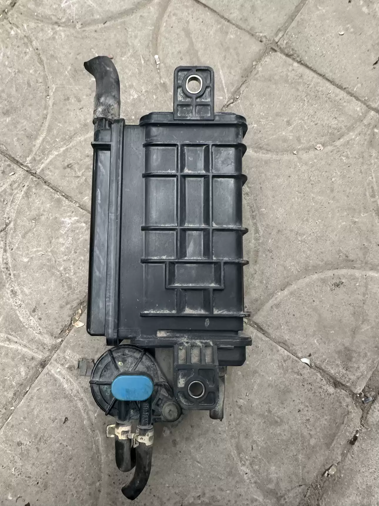 Suitable for the Eighth Generation Accord Song Poetry Picture, Platinum Rui Feng Fan Fei Civic CRV Carbon Canisters - Image 3