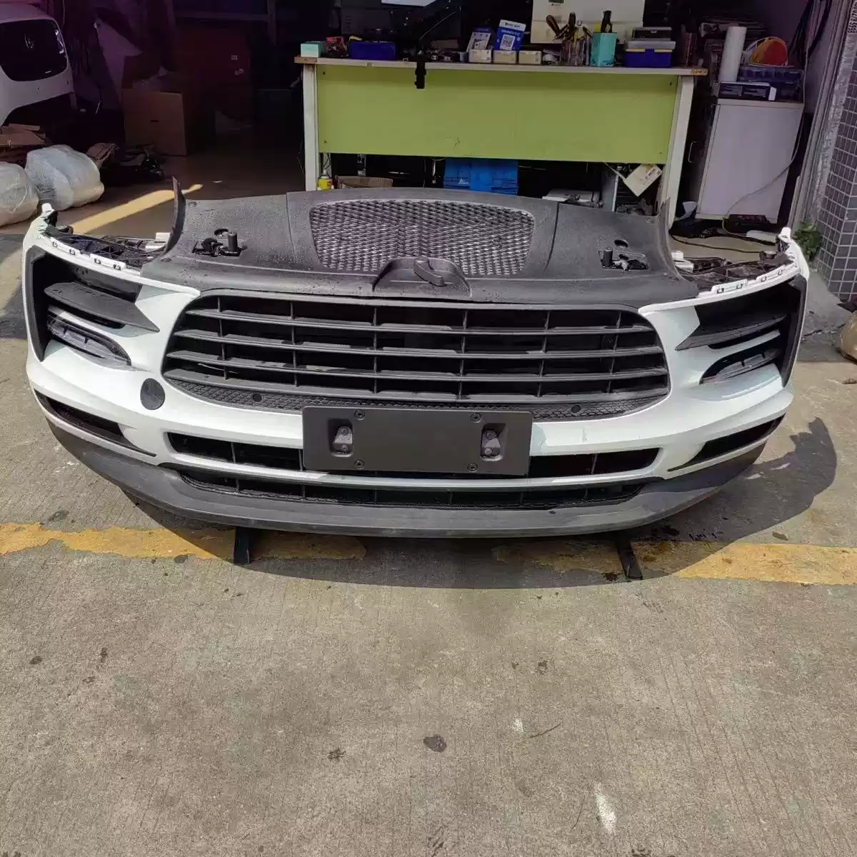 Porsche's entire vehicle, original car dismantling parts, front bumper headlights, door appearance, interior, chassis, electrical appliances, etc., to take responsibility for accidents - Image 4