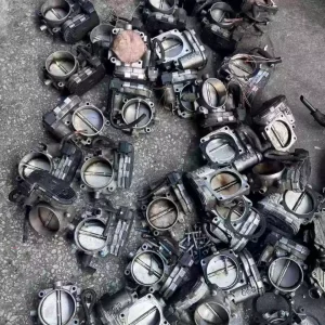 Suitable for Porsche Cayenne Kaman Paramela Maca throttle car-removal parts