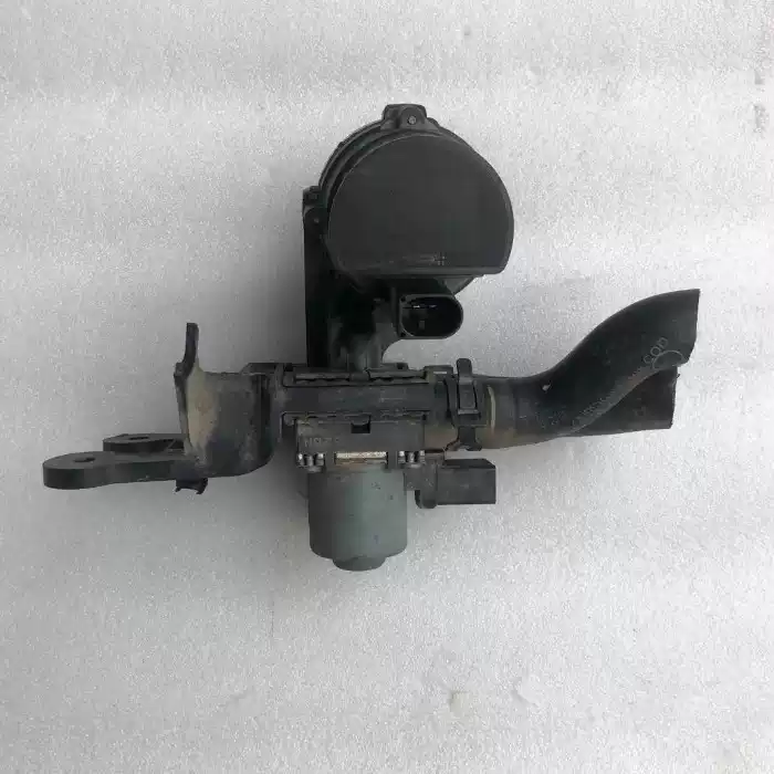 Suitable for Audi A6LC6 heater water pump heater water valve heater switch heater valve