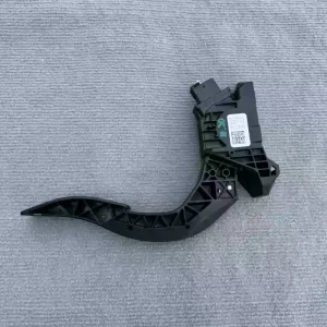 Suitable for Audi A4LB10 Q5 LA5 New accelerator pedal Electronic accelerator pedal