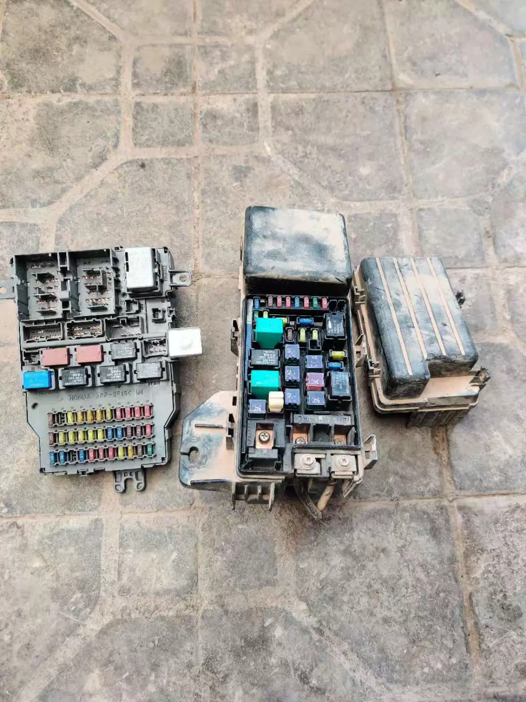 Suitable for the Seventh Generation Accord indoor safe box cabin safe box multifunction controller relay box 03-07 - Image 6