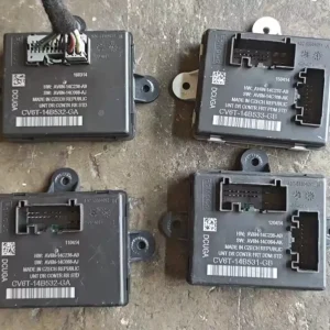 Suitable for 13-16 Ford Maverick door module door lifting computer original disassembly parts