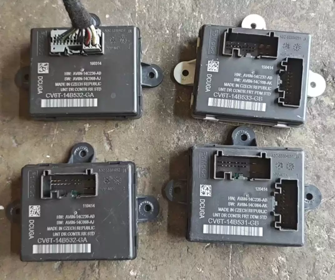 Suitable for 13-16 Ford Maverick door module door lifting computer original disassembly parts