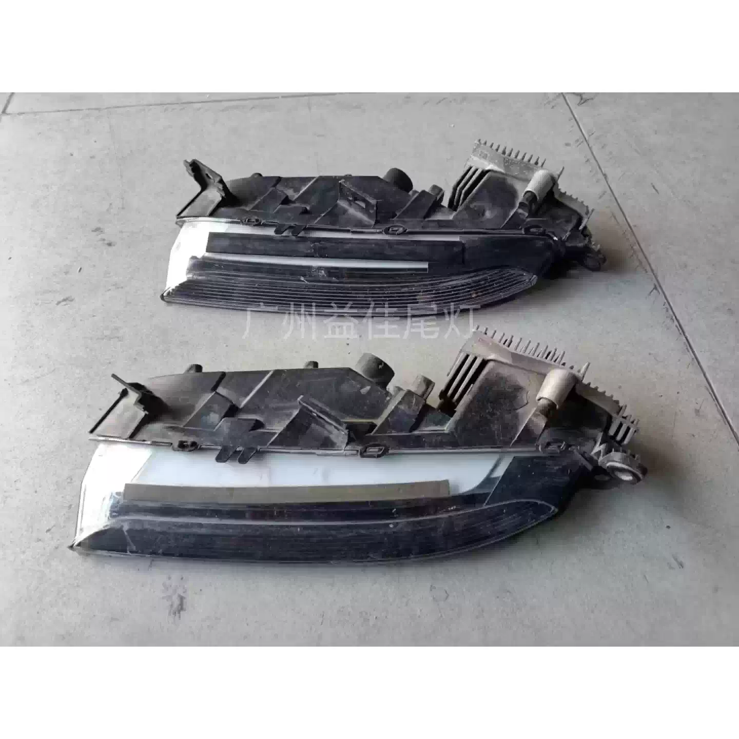 Porsche Panamera Paramera 971.2 Front bumper lights Dayrunning lights Front fog lights Original car dismantling parts