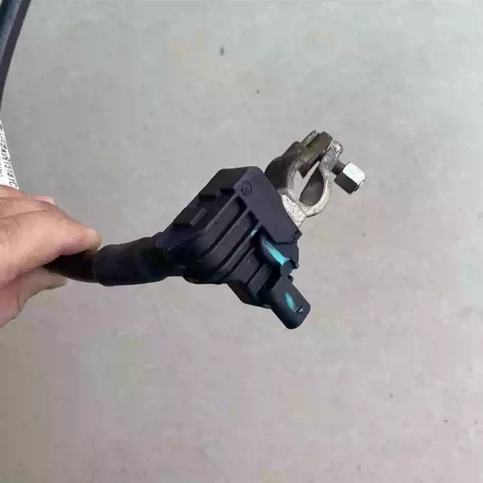 Suitable for Audi A6LC6 Battery Control Module Power Protector Power Module Use in Model Year 09-12 - Image 4