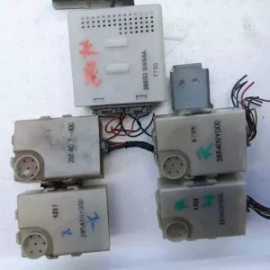 Suitable for Teana shift lock computer module gear controller gear control box 28540 9Y000