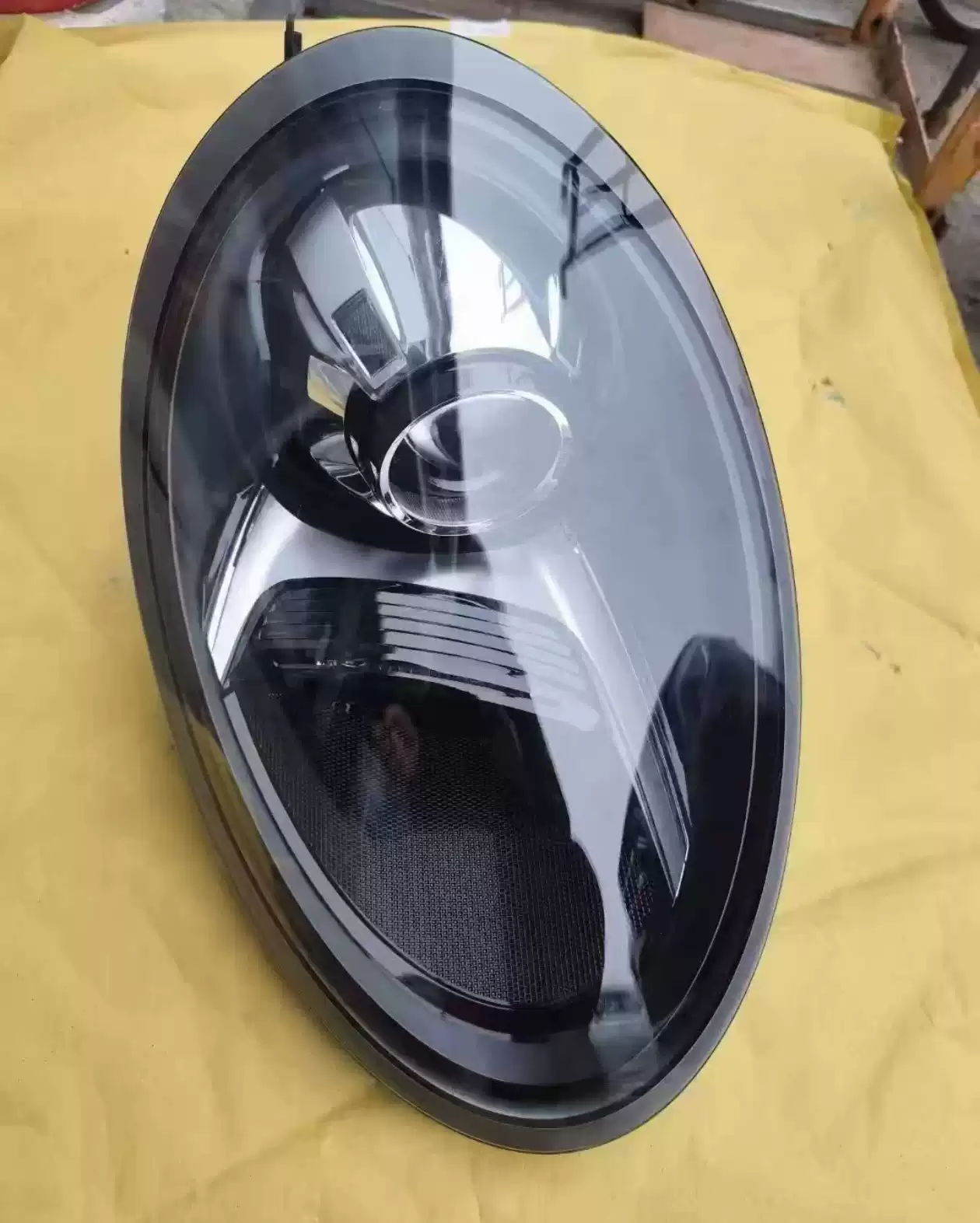 Porsche 911 Headlight Assembly 991.1 Black-bottomed Headlight White-bottomed Headlight Original car-removal parts are beautiful in color