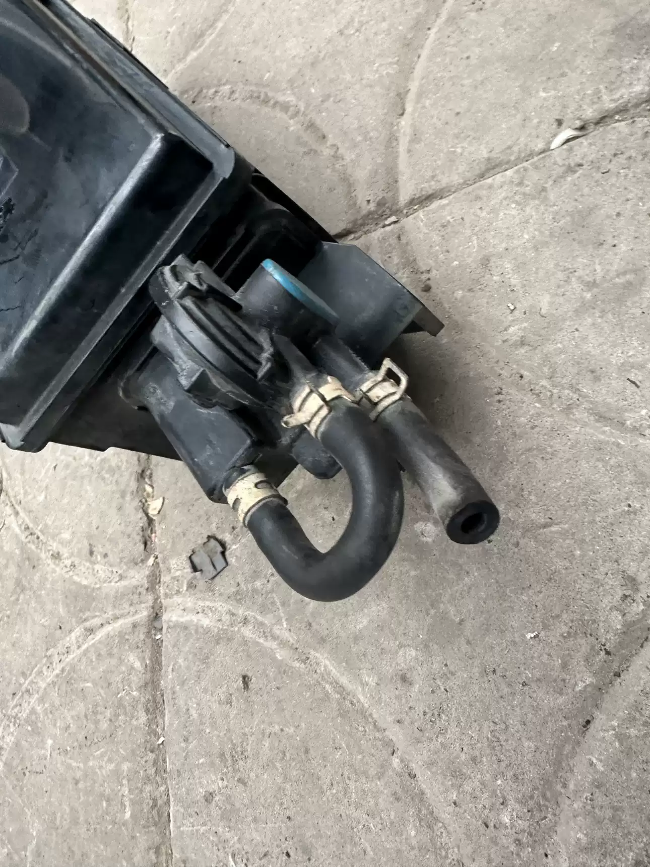 Suitable for the Eighth Generation Accord Song Poetry Picture, Platinum Rui Feng Fan Fei Civic CRV Carbon Canisters - Image 5