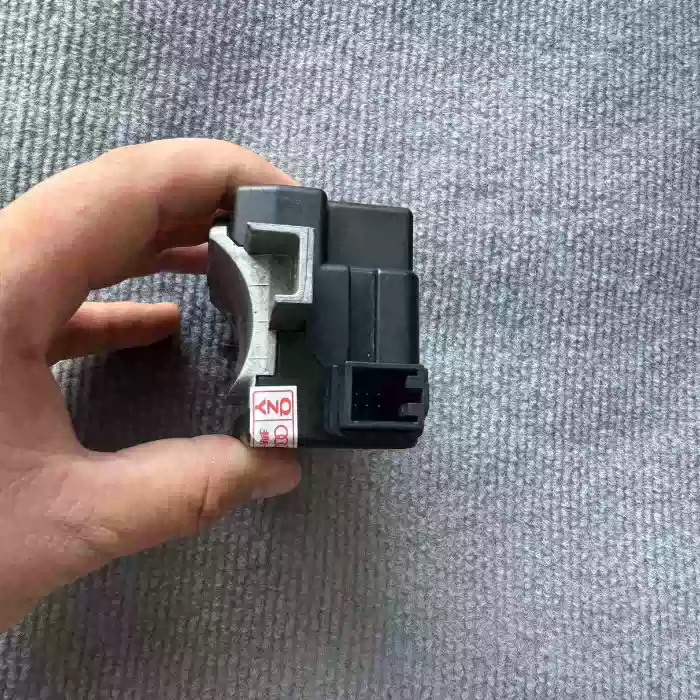 For Audi A4LQ5 steering column computer steering column lock module controller 8K 0905852E D - Image 3