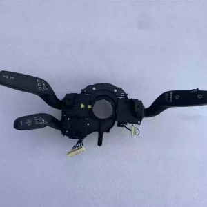 Suitable for Audi A6LC 7A7 combination switch Fixed speed cruise switch Turn signal switch Automatic wiper switch