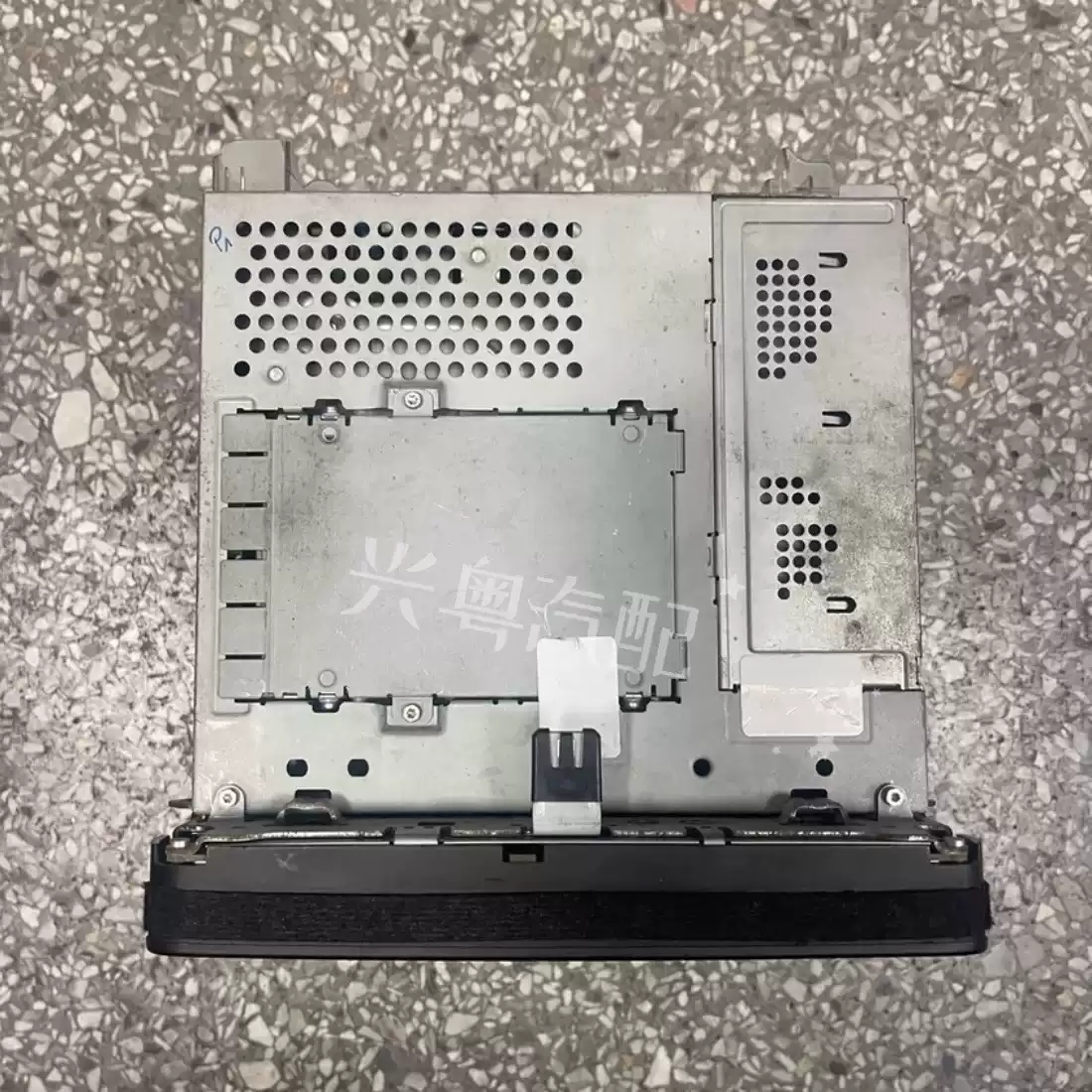 Porsche Cayenne Palamera Maca car DVD CD navigation host central control display car-removing parts - Image 3