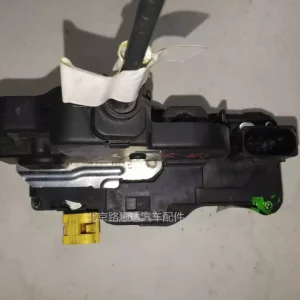 Suitable for Cadillac Seway door lock block door lock mechanism motor door lock block central lock