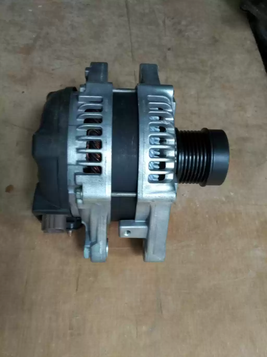 Toyota Crown 2.5 3.0 Corolla Camry 2.4RAV4 Vios 3GR 5GR Generator