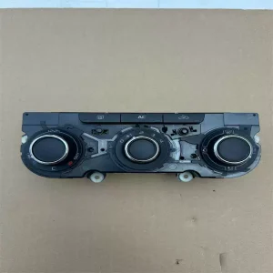Volkswagen Skoda Octavia Haorui Air Conditioning Switch Panel Assembly Heating and Cooling Control Panel Original Car Removal Parts