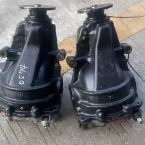 Suitable for Toyota Overbearing RAV4 front and rear tail teeth Prado Highlander transmission rear differential assembly