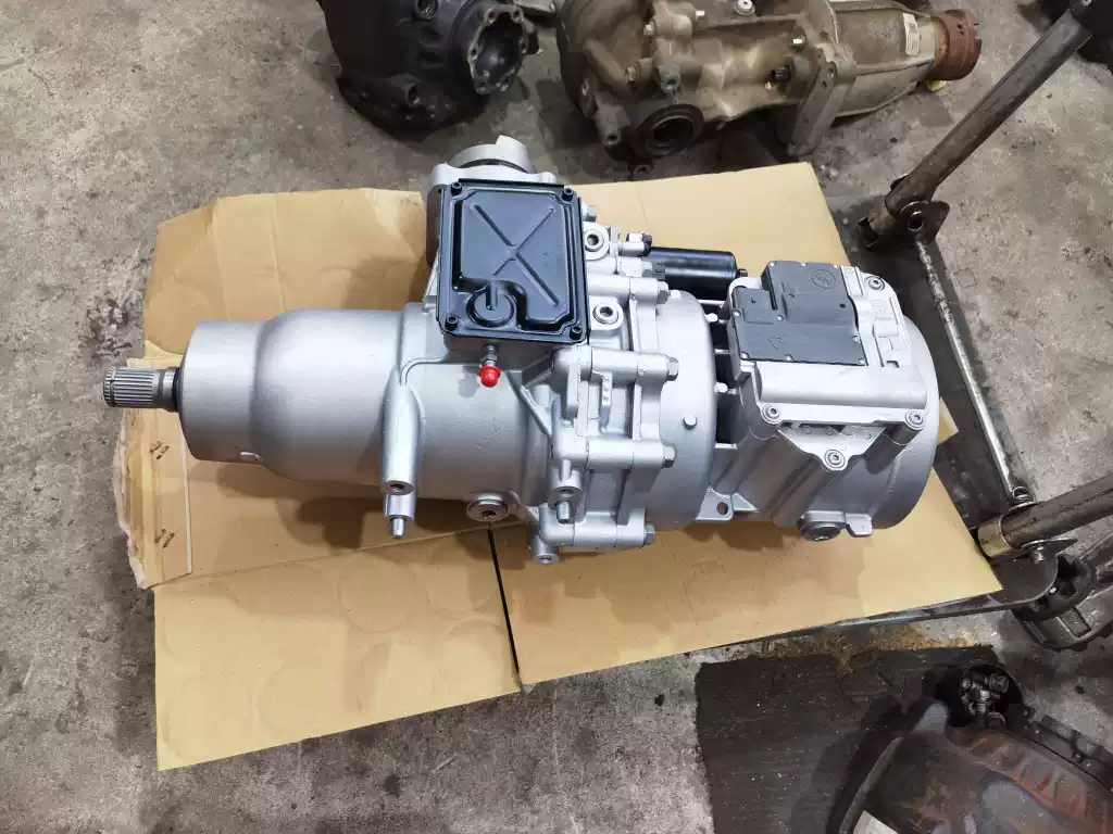 Applicable to Jeep Free Light Differential Guide Free Passenger Grand Cherokee Rear Differential Transfer Case Assembly - Image 4