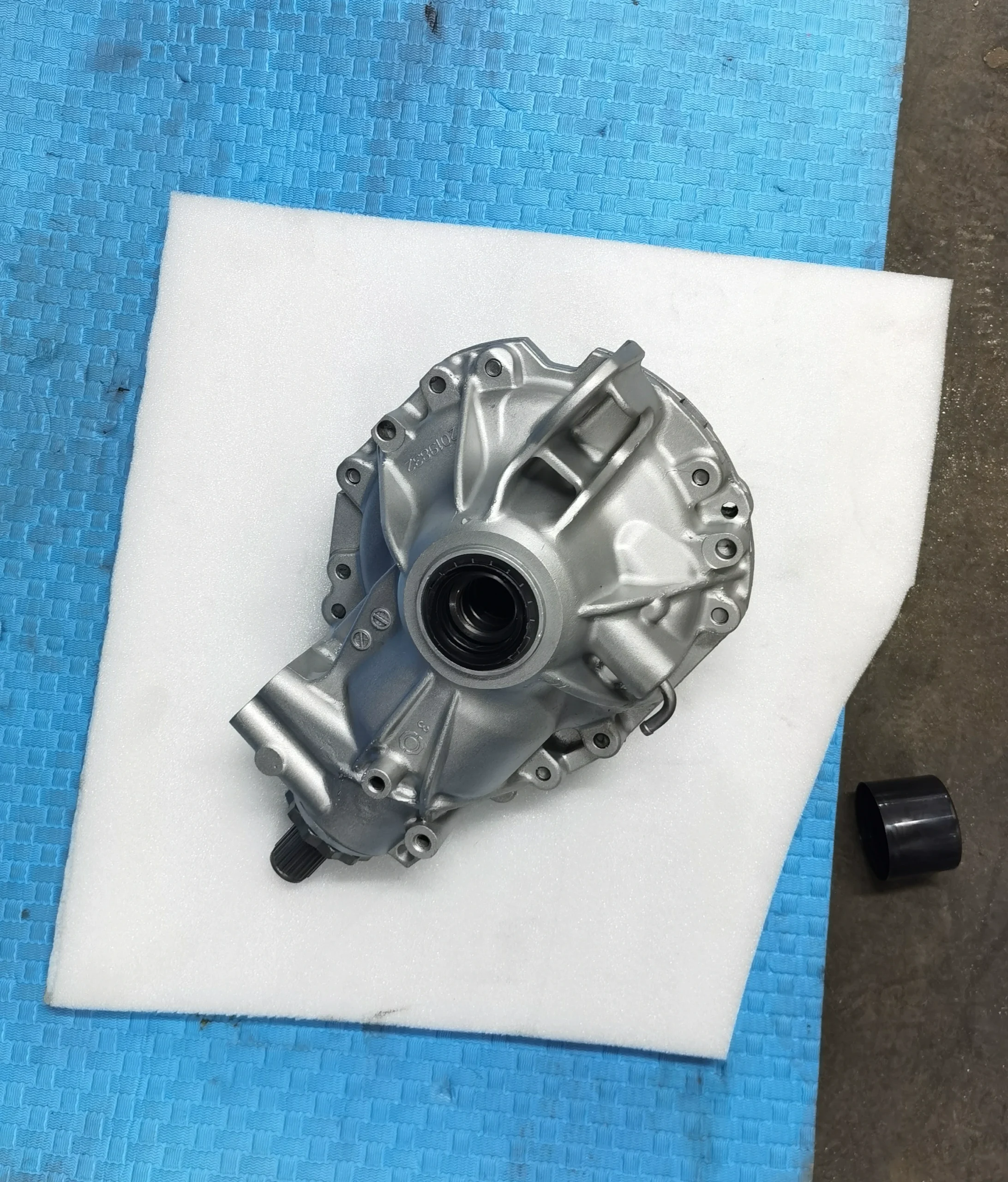 Applicable to Land Rover Range Rover Discovery Aurora Freelander 2.6-speed, 8-speed front and rear differential transfer gearbox assembly - Image 6