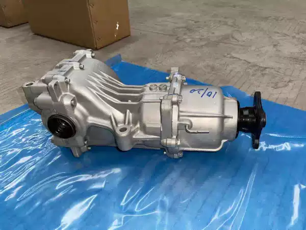 Suitable for Nissan Qijun T30 T31 hacker T32 front and rear differential electronic clutch transfer case assembly