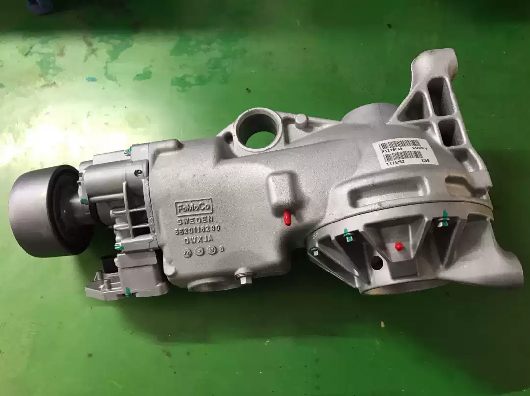 Fit Land Rover Discovery Aurora Range Rover Freelander Jaguar XFXJ transfer case rear differential coupler assembly.