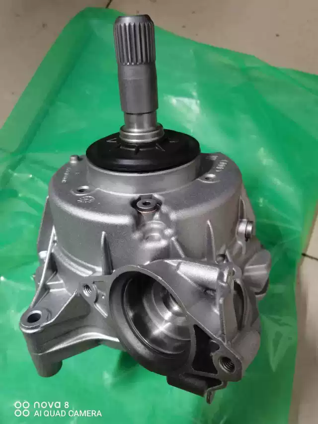 Suitable for Audi Q7 Q5 A4L A6L Porsche Cayenne Volkswagen Touareg differential transfer case assembly
